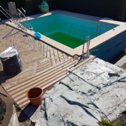 Piscine Extérieure à Coque : Élégance et Facilité d'Entretien Réunies La Chapelle-Saint-Luc